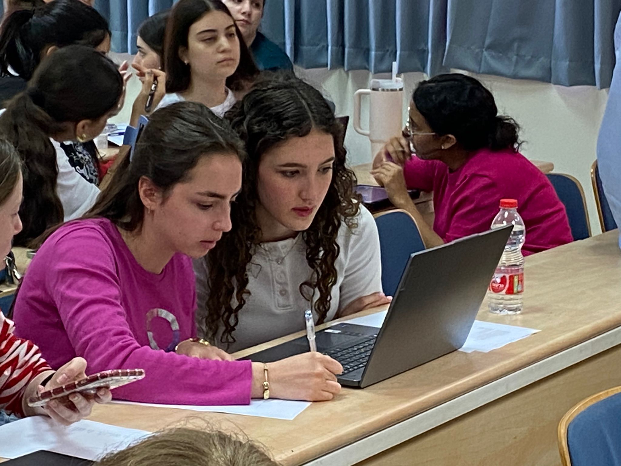 תחרות בקמפוס טל ותבונה